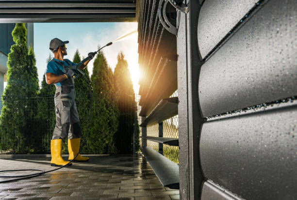 Why Choose Our Certified Pressure Washing Experts for Your Project Needs in Shafter, CA?